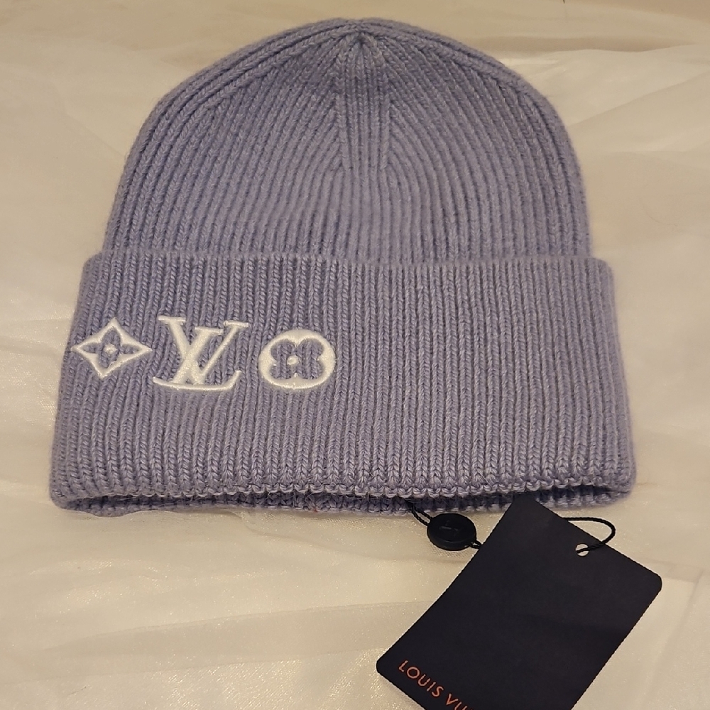 Louis Vuitton Lavender Beanie - Picture 2 of 5